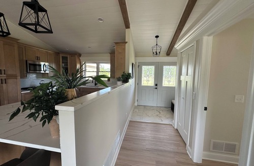 The Galena Territory House | Spacious 5-bedroom house in phenomenal Galena with hot tub, game room