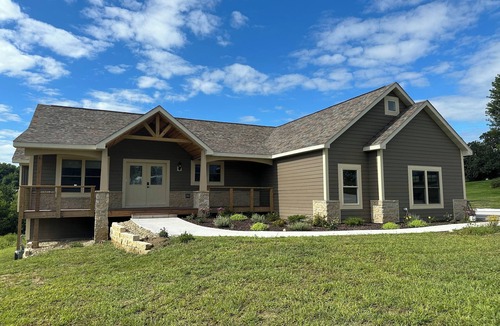 The Galena Territory House | Spacious 5-bedroom house in phenomenal Galena with hot tub, game room
