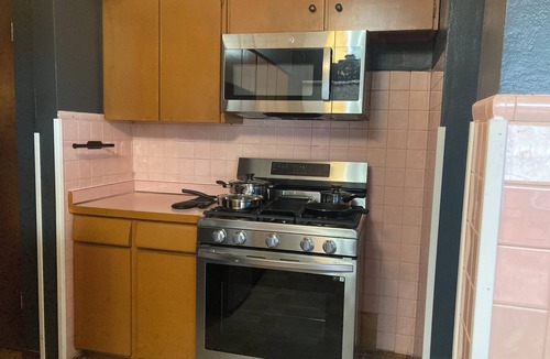 Glen Carbon House | Spacious 5-bedroom house in gorgeous Glen Carbon with AC