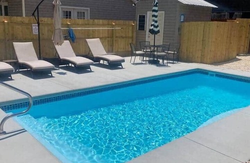 Windy Hill House | Spacious Beach retreat with stunning pool/pets ok