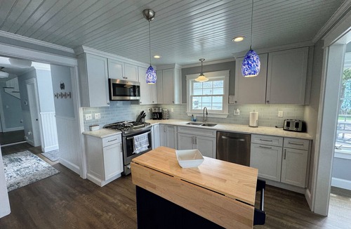 Otis House | Spacious Beachfront Paradise- Up to 12 Guests!