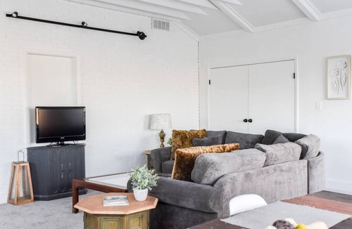 Pleasant Hills Apartment | Spacious & Bright Retreat – Perfect for Families!