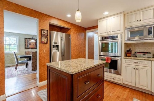 Bloomfield House | Spacious Charming New England Cape, in Bloomfield, Connecticut