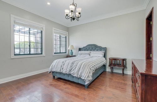 West Ridge House | Spacious Chicago Home ~ 6 Mi to Wrigley Field!