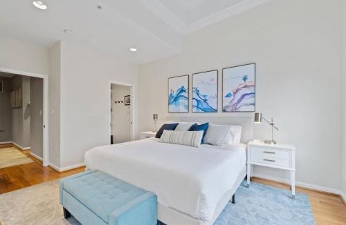 Shaw House | Spacious DC Retreat Two Units 4BR & 5BA #DCottage