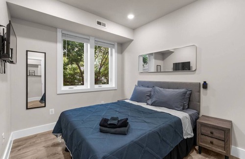Kingman Park Hotel | Spacious District Dwelling+6Bed+4Bath+Well Located