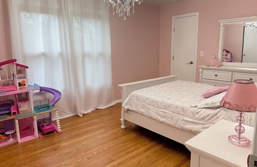 Vernon Hills House | Spacious Family Retreat 4BR/3.5BA