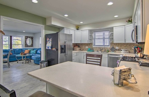 Fox Lake House | Spacious Fox Lake Home w/ Deck + Gas Grill!