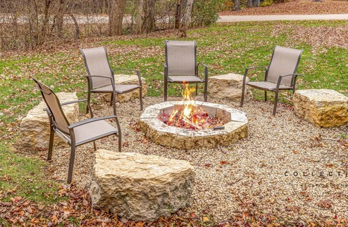The Galena Territory House | Spacious Galena Retreat on Golf Course | 4 Bed 4 Bath | Hot Tub & Fire Pit