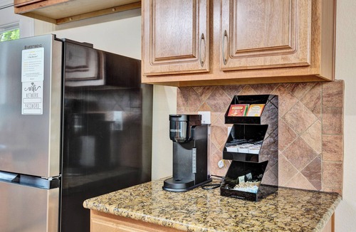 Rosewood House | Spacious Home-Queen Suite-Game Room-Movie Room
