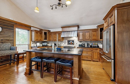 Bacliff House | Spacious home with full kitchen, patio, private pool and game room, pool table