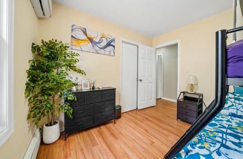 West Side Apartment | Spacious Modern 3BR2BA Free Parking Near NYC