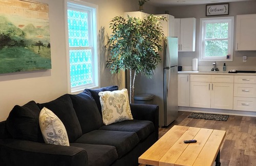 Bourbonnais Apartment | Spacious Studio with All the Comforts of Home