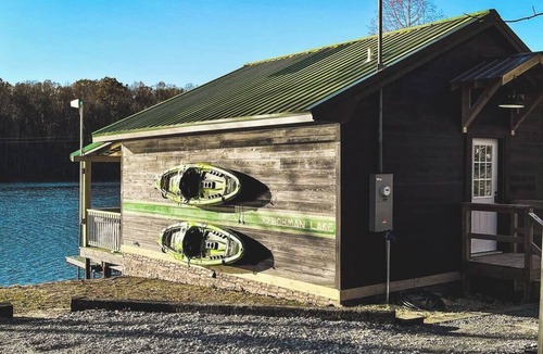 Brookport House | Sportsman Cabin on 80 Acre Lake- Near Shawnee
