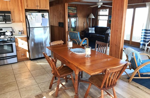 Southold Cottage | SPRING DISCOUNT - COTTAGE ON LONG ISLAND SOUND, PRIVATE BEACH, GLORIOUS SUNSETS