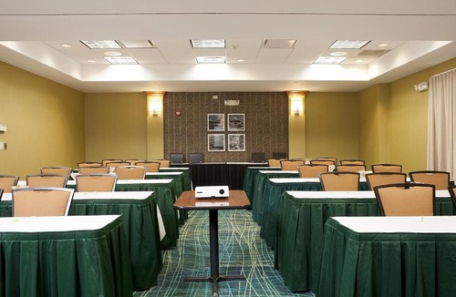 Warrenville Hotel | SpringHill Suites by Marriott Chicago Naperville Warrenville