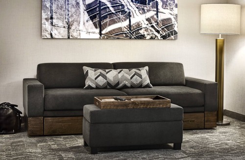 Springfield Hotel | SpringHill Suites by Marriott Springfield North