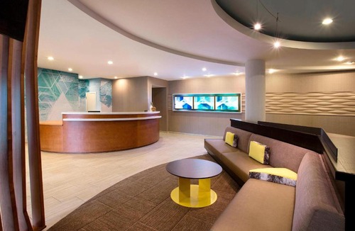 Windsor Locks Hotel | SpringHill Suites Hartford Airport/Windsor Locks