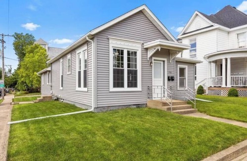 Washington House | Square Haven & The Green Door - Entire Home