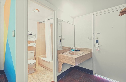 Wallace Hotel | Stardust Motel Wallace