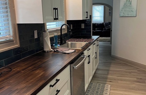 Litchfield House | State Street House; 3-br house; PETS WELCOME; Litchfield