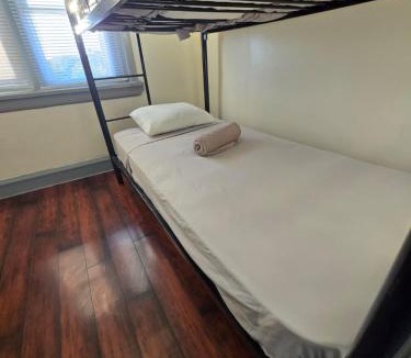 Pulaski Park Hostel | Stay 424 Hostel
