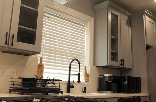 Greater Grand Crossing House | Stay, Relax & Explore Chicago