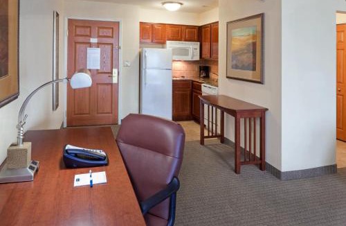 Royersford Hotel | Staybridge Suites - Philadelphia Valley Forge 422 by IHG
