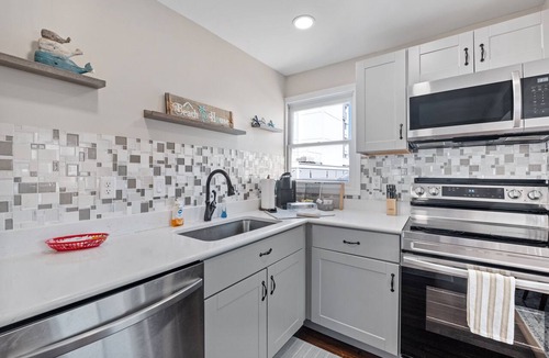 Hampton Apartment | Steps to Hampton Beach and all entertainment! 4 bedrooms, pet friendly!