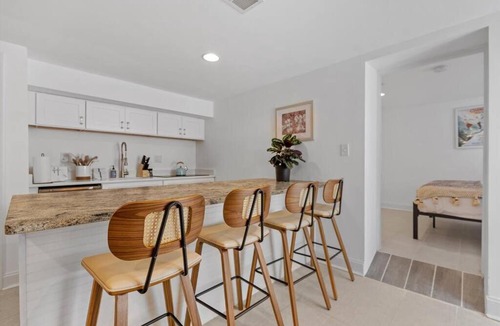 Kingman Park Apartment | Stone's Throw from Capitol Hill Free Parking