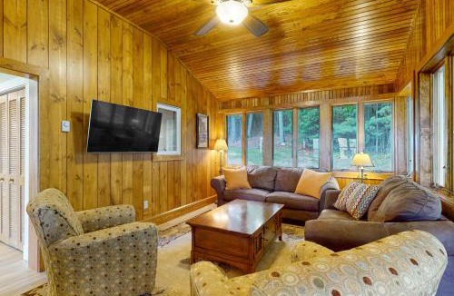 Moultonborough House | Stoneybrook Retreat Haven - The Carriage House