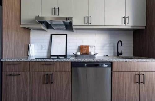 Urbana Apartment | Studio near UIUC/Yugo Guest Suites Dnn