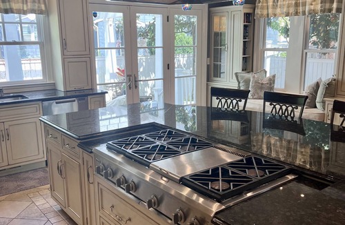 Historic District House | Stunning, Large Historic Annapolis Home, Steps to Downtown, Private Driveway!