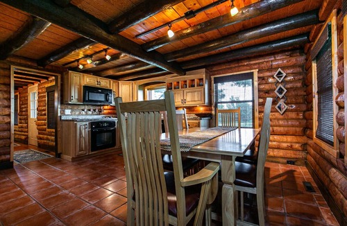 Apple River Cabin | Stunning Log Cabin with amazing views at Apple Canyon Lake, Perfect Location