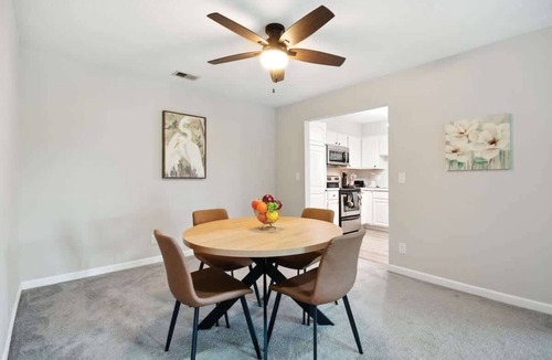 Bloomington Apartment | Stylish 2BR Loft Near ISU, Hospitals & Downtown