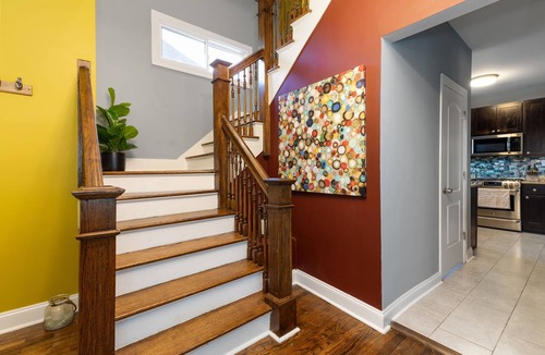Maywood House | Stylish 3bd w/backyard patio mins from Downtown!