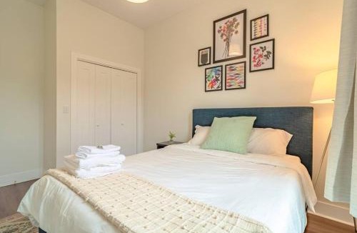Near South Side Apartment | Stylish 420 friendly 3BR Suite Near Soldier Field and McCormick Place