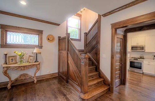 Manhattan House | Stylish 4BR Home Relaxing Manhattan, IL Retreat