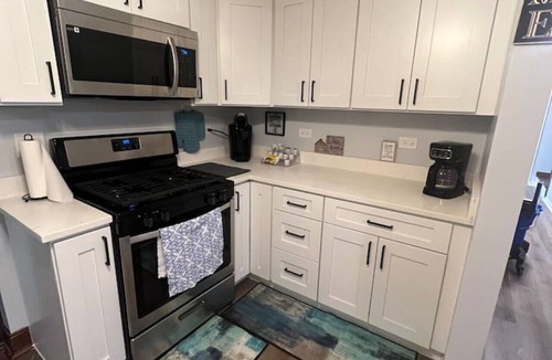 Crystal Lake House | Stylish Home for 12~Games Room~Pet Friendly