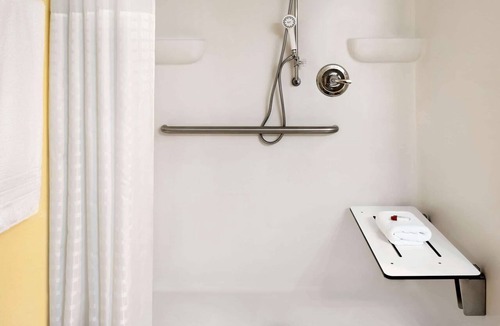 Berwick Hotel | Super 8 by Wyndham Des Moines