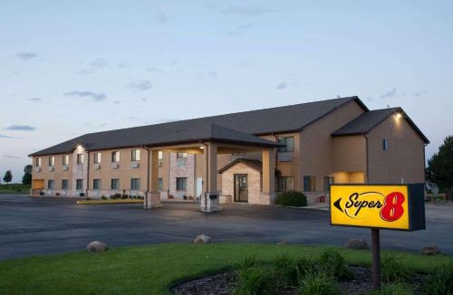 Dwight Hotel | Super 8 by Wyndham Dwight