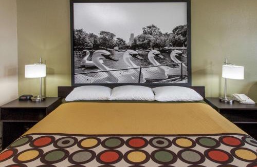 Dwight Hotel | Super 8 by Wyndham Dwight