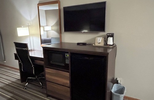 Gilman Hotel | Super 8 by Wyndham Gilman