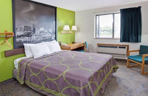 Mokena Hotel | Super 8 by Wyndham Mokena/Frankfort/I-80