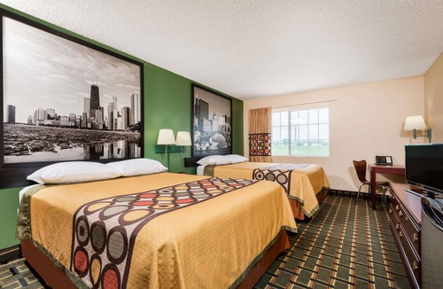 Mount Carmel Hotel | Super 8 by Wyndham Mt. Carmel IL