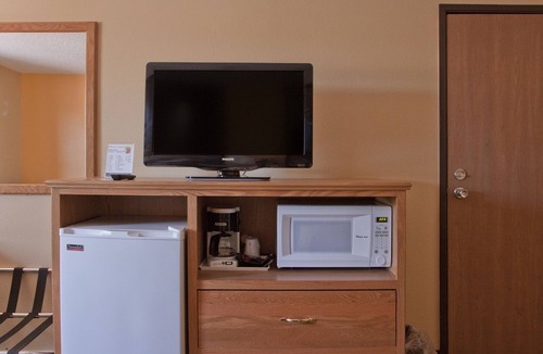 Ottawa Hotel | Super 8 by Wyndham Ottawa Starved Rock