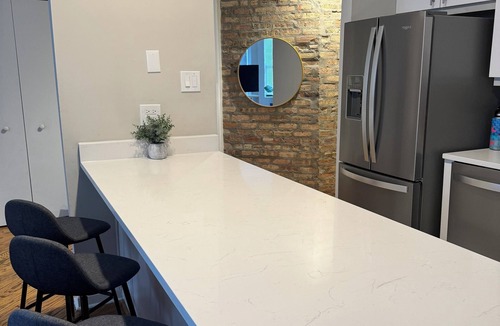 Uptown Condo | SuperHost Large Roommate style 2 Bedroom, 2 Bath, Patio, Sunroom, L Kitchen