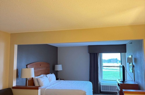 Forsyth Hotel | SureStay by Best Western Forsyth Decatur