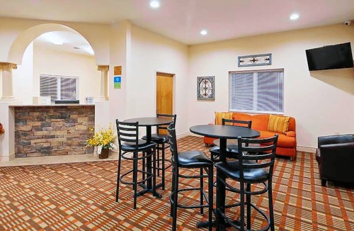 Whittington Hotel | SureStay Hotel by Best Western Whittington Rend Lake