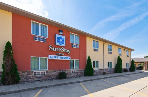Whittington Hotel | SureStay Hotel by Best Western Whittington Rend Lake